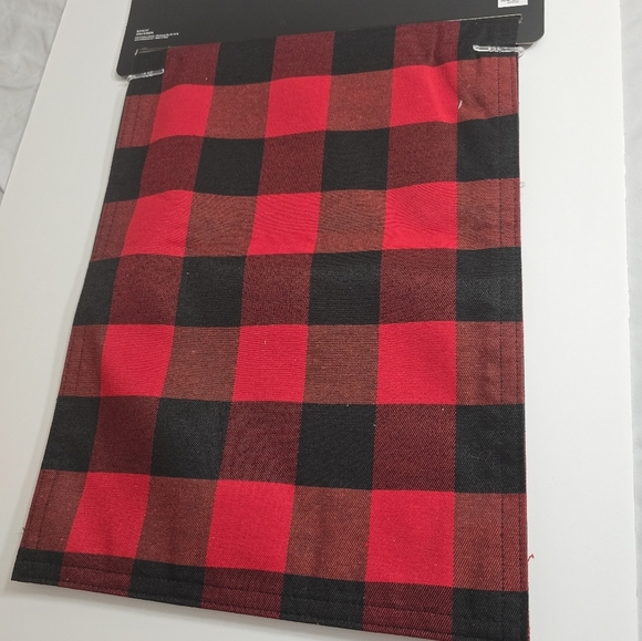 Robert Stanley red black plaid table runner 70x13 Cottagecore Flannel nwt - Picture 2 of 2